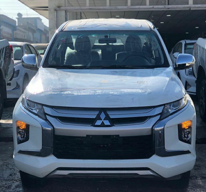میتسوبیشی L200